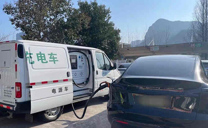 长城区汽车搭电